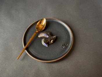Dorte Visby keramik, desserttallerken stentøj 'Midnatshav'