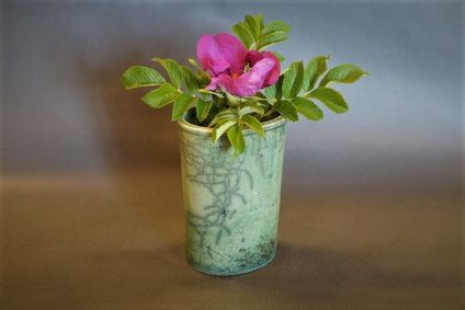 Lille oval vase raku grøn