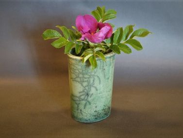 Lille oval vase raku grøn